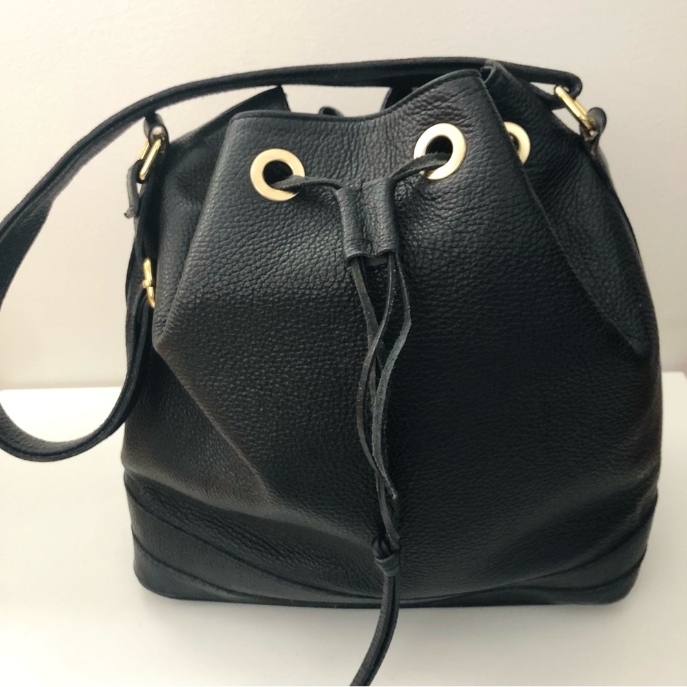 • Italian Black Leather Bucket Bag •